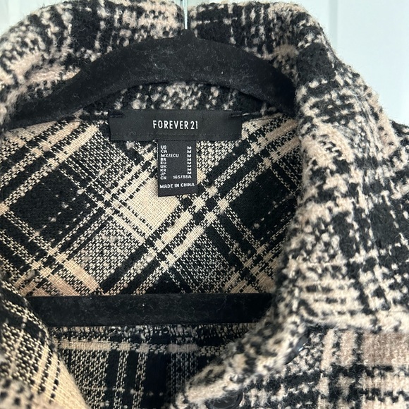 Plaid Shacket with frayed trim - Picture 5 of 5